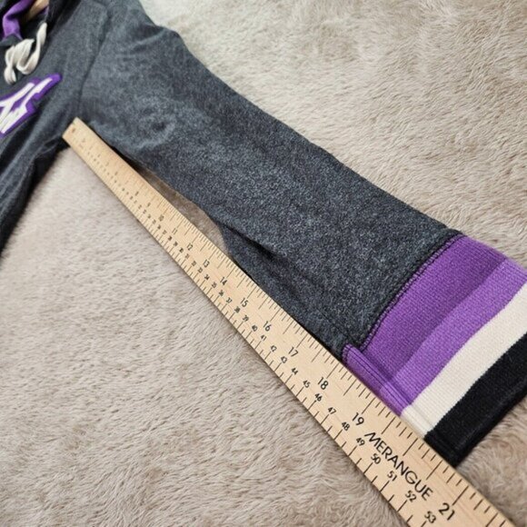 Youth Toronto Raptors Heathered Charcoal Hardwood Classic Raglan Pullover Hoodie - Picture 5 of 10